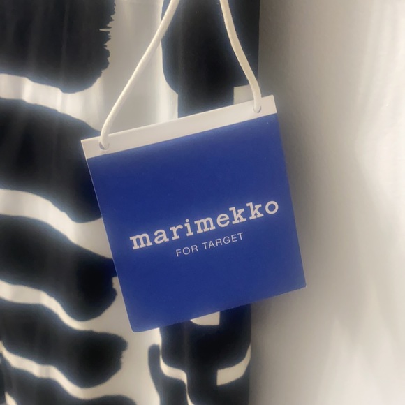 XS. Super soft wide legged pant. Elastic waist. - Picture 2 of 4